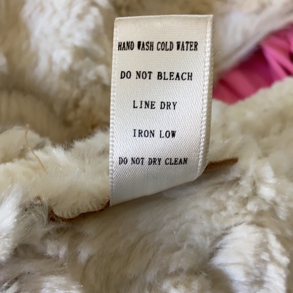 One the land S faux fur vest - Picture 5 of 5